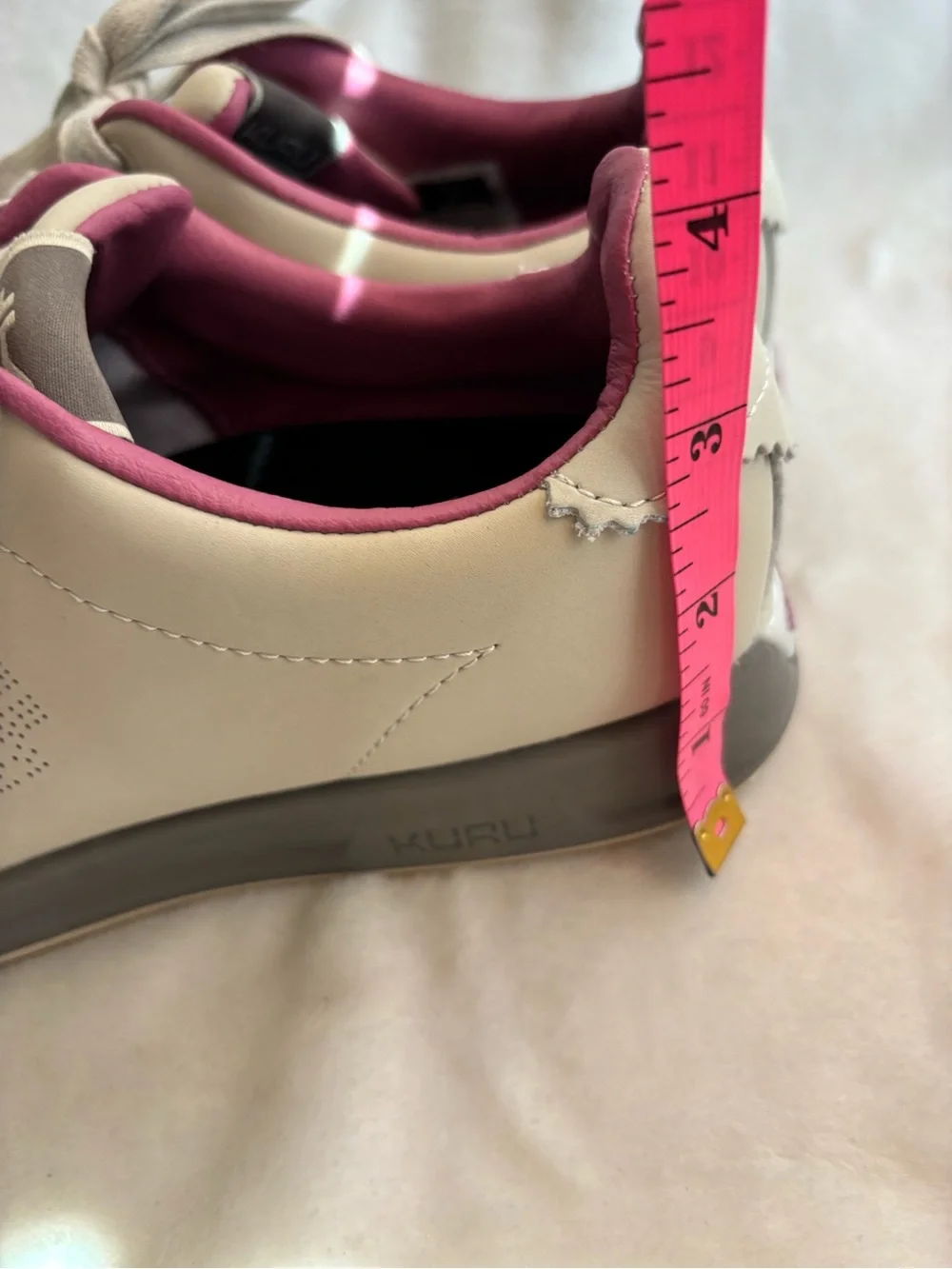 Kuru Roam Classic Court Women’s Sneakers‎ Size 7.5
